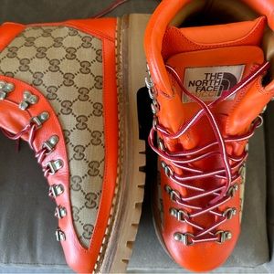 Gucci orange the north face edition lace-up boots 100%